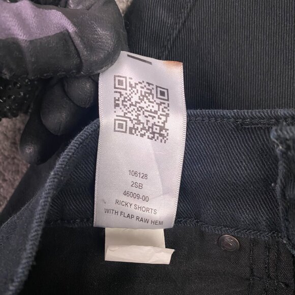 True Religion Ricky Relaxed Straight Jean Shorts Men's 32 Black Flap Raw Hem - Picture 5 of 10